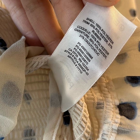 Aritzia Wilfred Tempest Blouse Smocked, dot-print prairie blouse Size XS - Picture 7 of 12